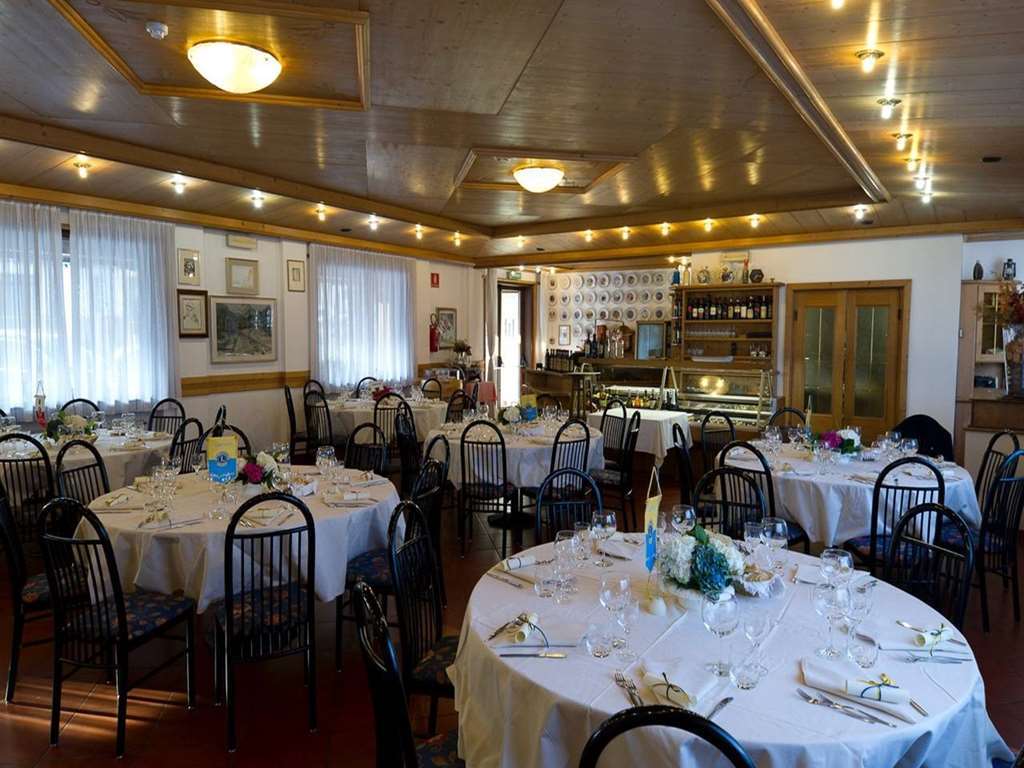 Hotel Ferrovia Calalzo di Cadore Restaurant bilde